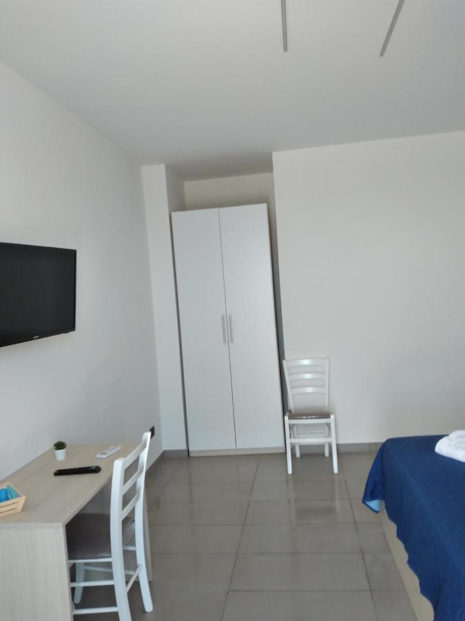 Hotel La Dama Bianca Bovo Marina Montallegro Exterior foto